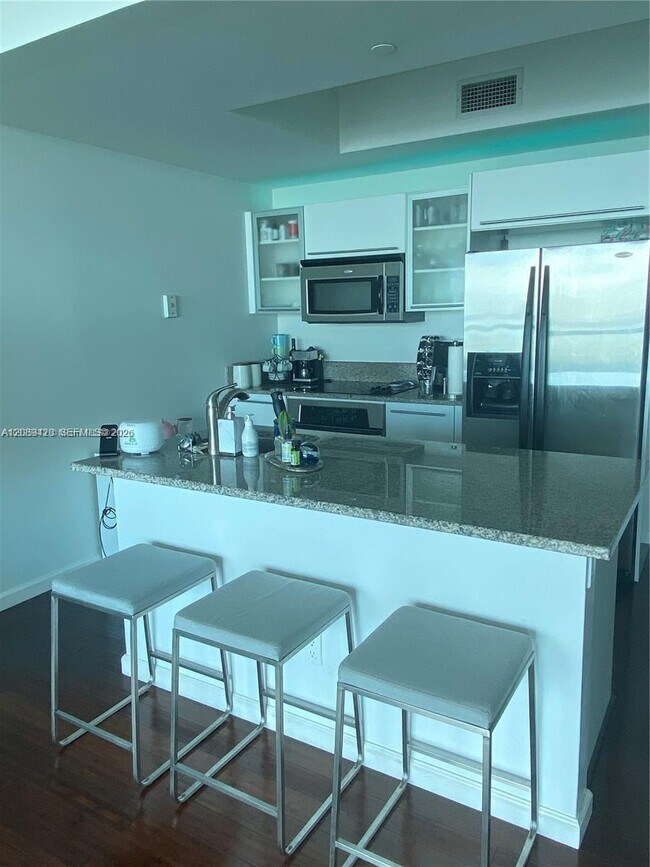 Building Photo - 888 Biscayne Blvd