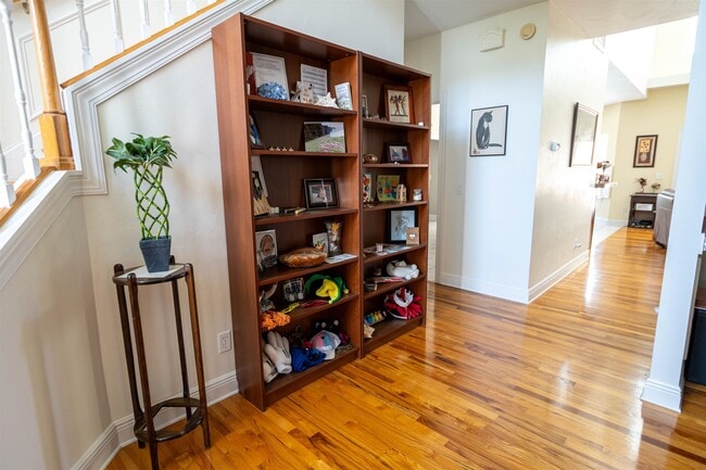 Building Photo - 491 Frank Shaw Rd