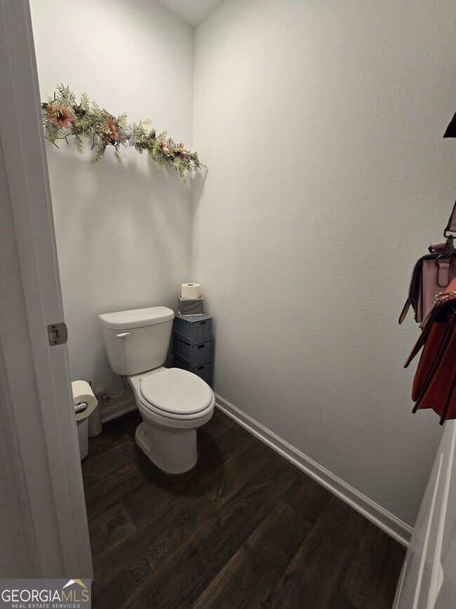 Building Photo - 108 Landing Blvd