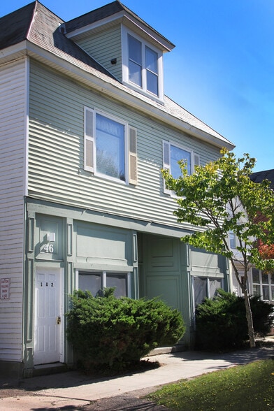 Building Photo - 46 N Champlain St
