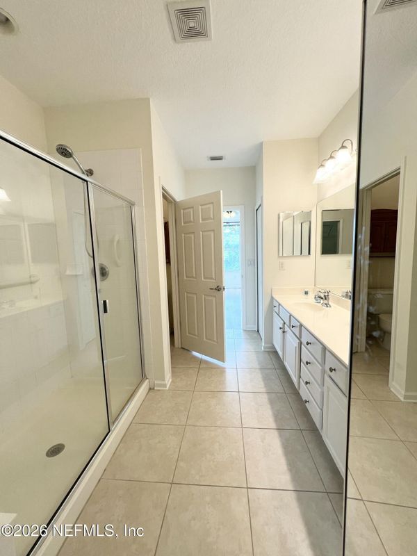 Building Photo - 6600 White Blossom Cir