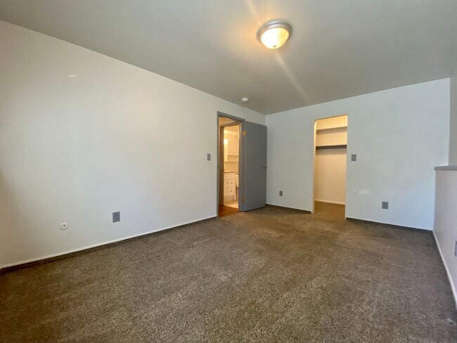 Building Photo - 4160 W 74th Ave
