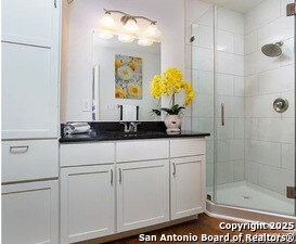 Building Photo - 257 Wellesley Blvd