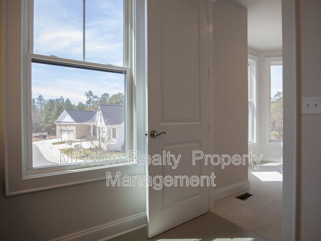 Building Photo - 1724 Old Brick Rd