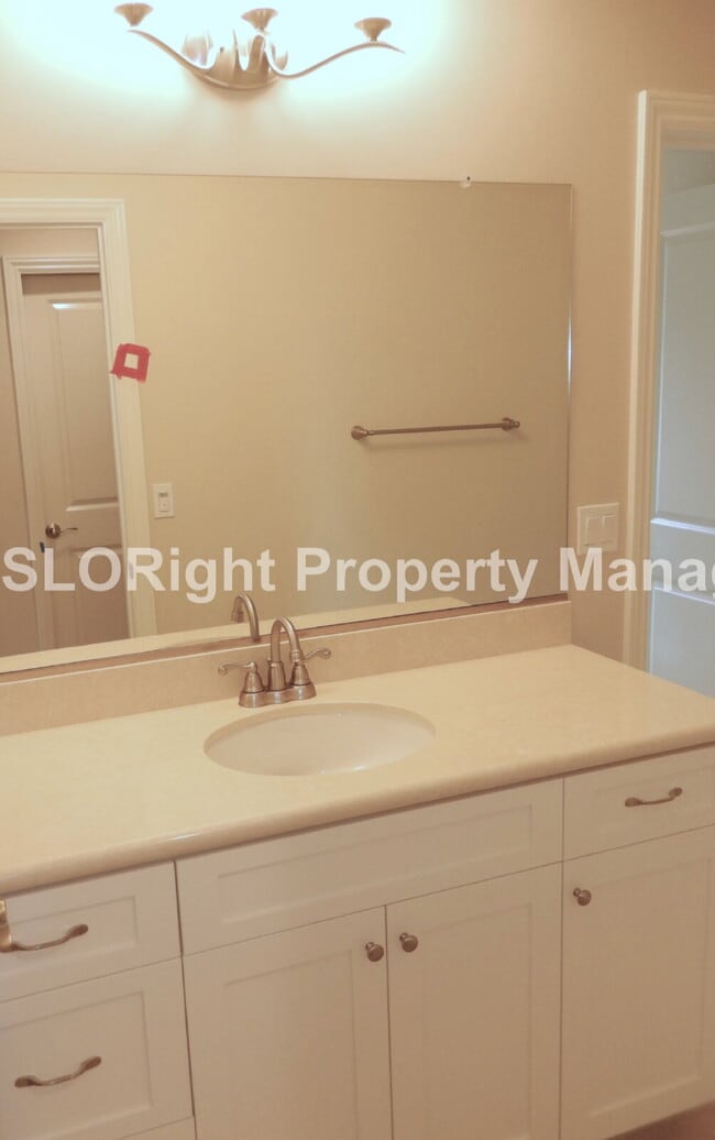 Building Photo - AVAILABLE NOVEMBER - Gorgeous Home in Trilogy Monarch Dunes - 2 Bedroom / 2.5 Bathroom