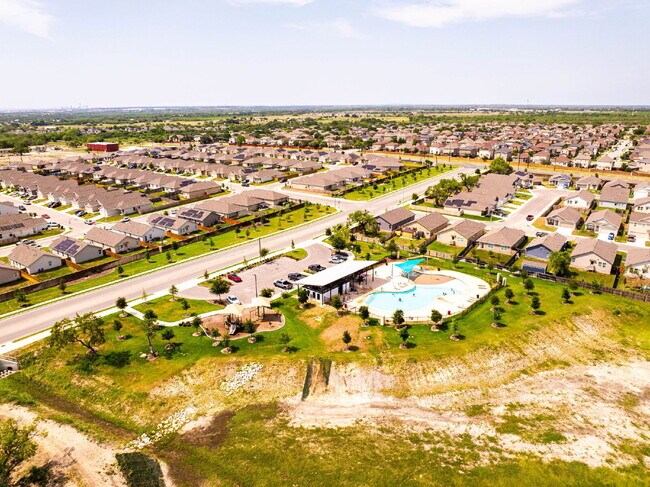 Building Photo - 4446 Geyser Lk