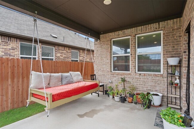 Building Photo - 1617 Purple Martin Dr
