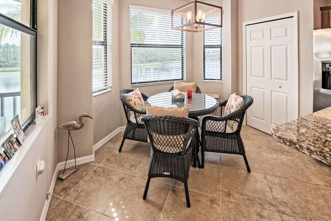 Building Photo - Available for immediate occupancy - 2BR/2BA Furnished Annual Condo available in Treviso Bay with ...