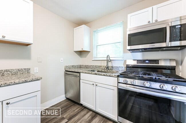 Building Photo - 3541 York St