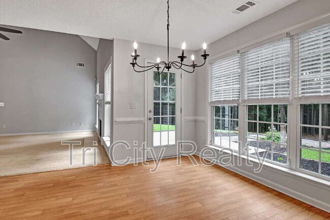 Building Photo - 69 Meadows Creek Ln