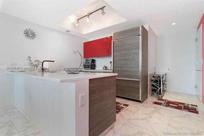 Building Photo - 1100 S Miami Ave