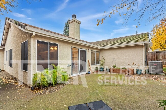 Building Photo - 134 John Henry Cir