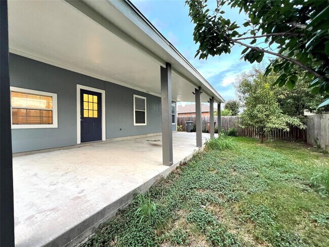 Building Photo - 10909 Reliance Creek Dr