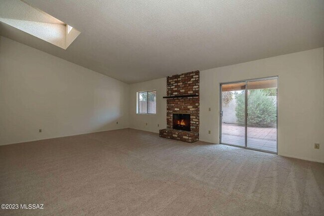 Building Photo - Affordable 2 Bedroom 2 Bath Townhome Near ...