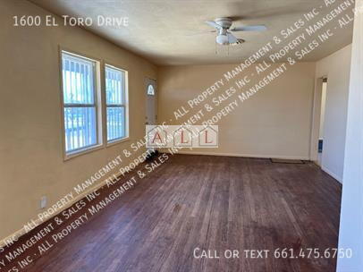 Building Photo - 1600 El Toro Dr