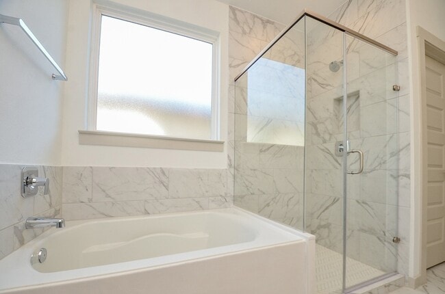 Building Photo - 29203 Pikes Peak Dr