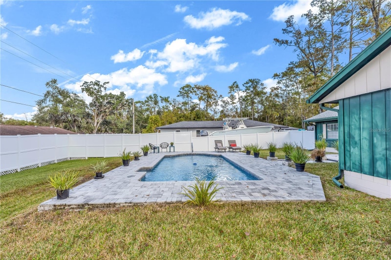 Building Photo - 1506 June Ave