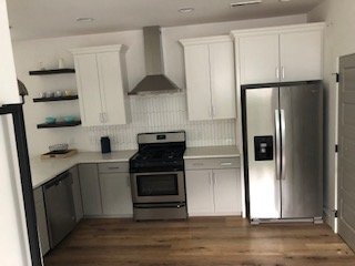 Building Photo - Modern 3-Bedroom Condo with Modern Eleganc...