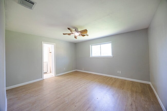 Building Photo - 2609 Herring Cir