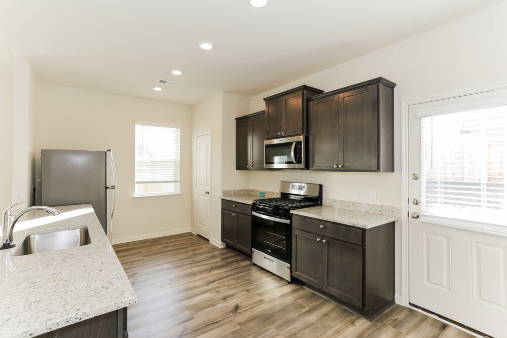 Building Photo - 9640 Dan Meyer Dr