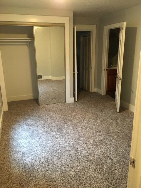 Building Photo - $1350.00 3 Bedroom 2 Bathroom