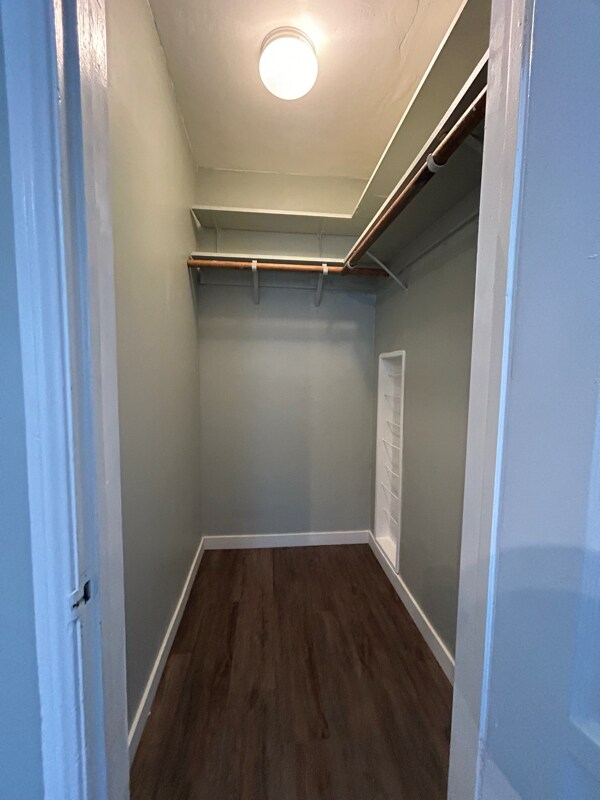 Building Photo - 1029 W 84th St