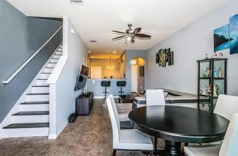 Building Photo - 10975 Verawood Dr