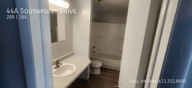 Building Photo - 44 Southpoint Dr