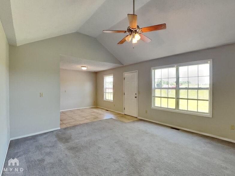 Building Photo - 4876 W Skyler Dr