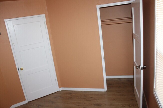 Building Photo - 2745 Rollingwood Dr