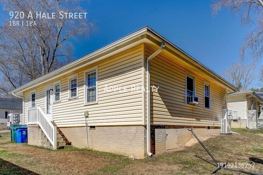 Building Photo - 920 Hale St