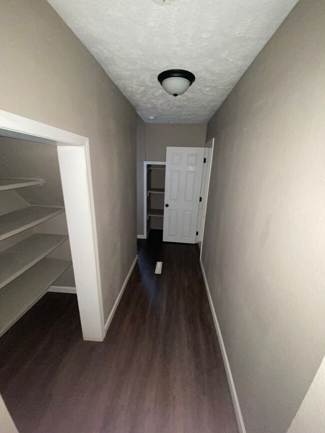 Building Photo - 2228 N Concord Ave