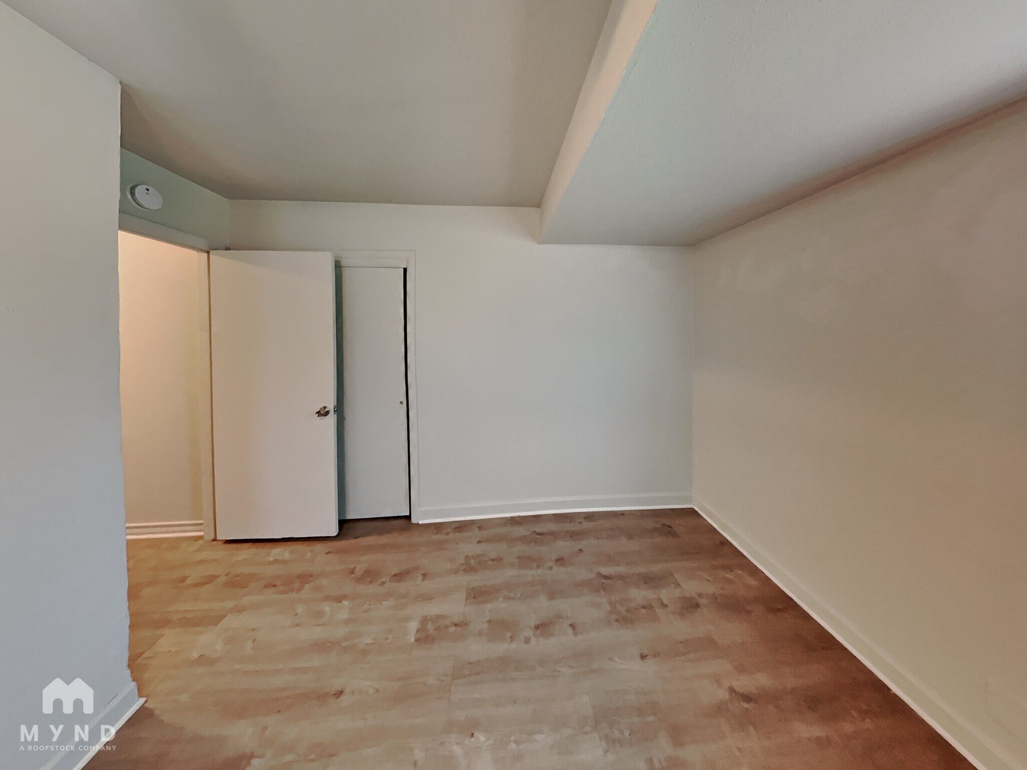 Building Photo - 604 Globe Ave