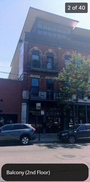 Building Photo - 3133 N Lakewood Ave