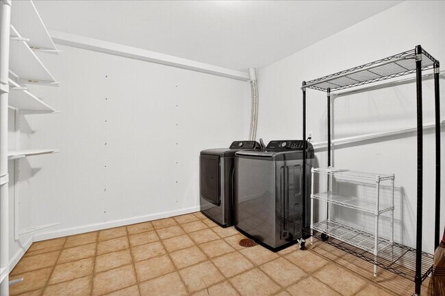 Building Photo - 1175 Appleseed Ln