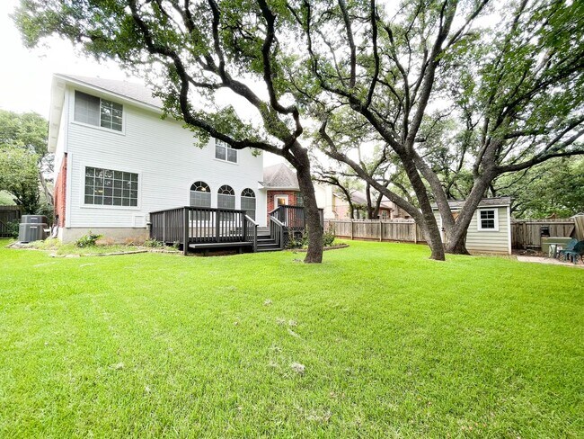 Building Photo - Beautiful 4 Bedroom 2.5 Bathroom Home in L...