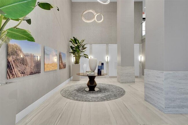 Building Photo - 2301 S Ocean Dr