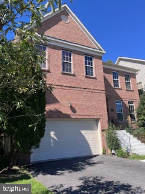 Building Photo - 7522 Lindberg Dr