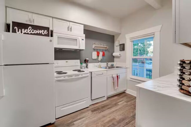 Building Photo - TheSuiteOne @ The Garland Suites (Furnished)