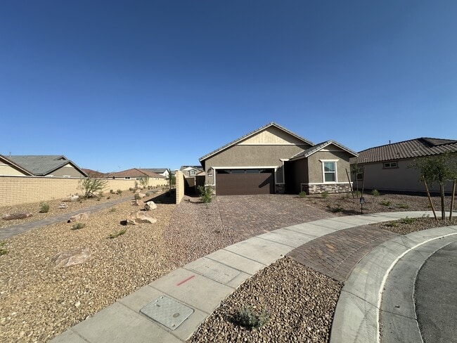 Building Photo - 91 Sonata Dawn Ave