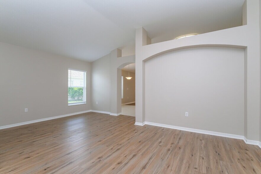 Building Photo - 29551 Morwen Pl