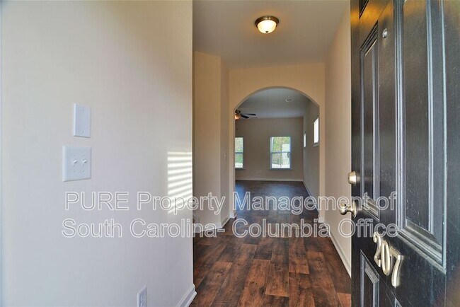Building Photo - 207 Eagle Park Dr
