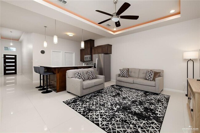 Building Photo - 13 N 51st St