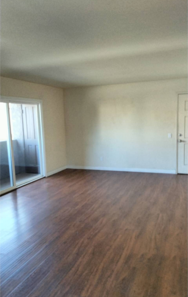 Building Photo - 2228 Garnet Ave