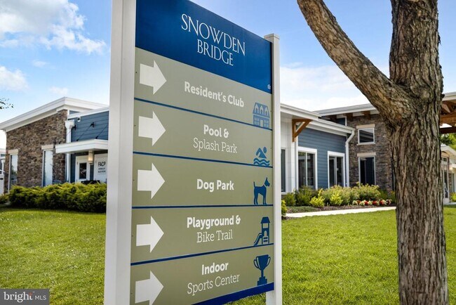 Building Photo - 111 Rotunda Dr