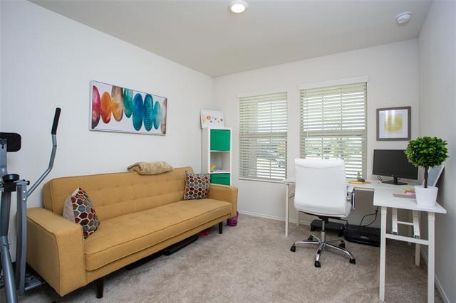 Building Photo - 425 Sweetshade Ln