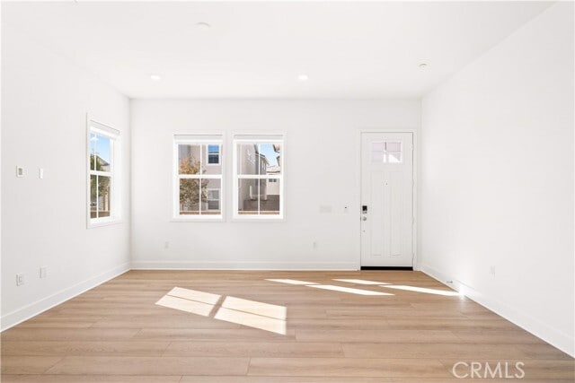 Building Photo - 297 Shoveler