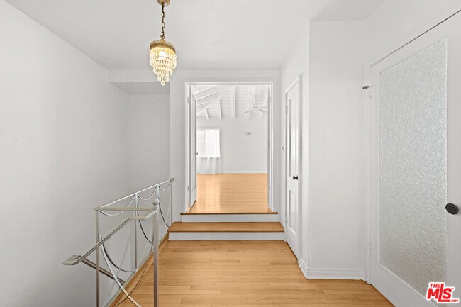 Building Photo - 3715 Homeland Dr