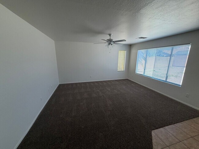 Building Photo - 6631 S 18th Ln