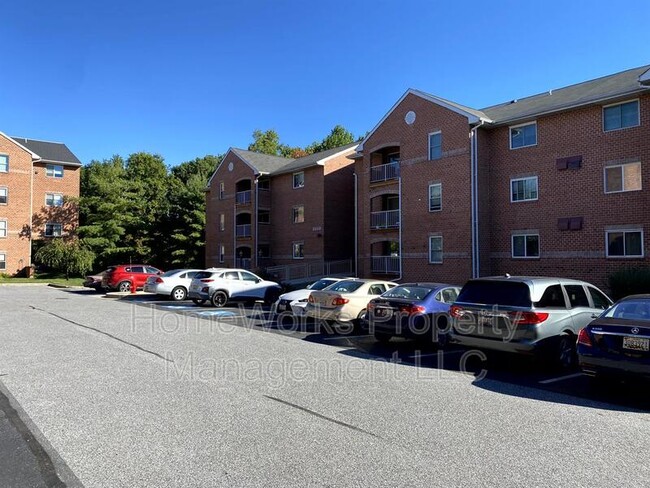 Building Photo - 3800 Meghan Dr